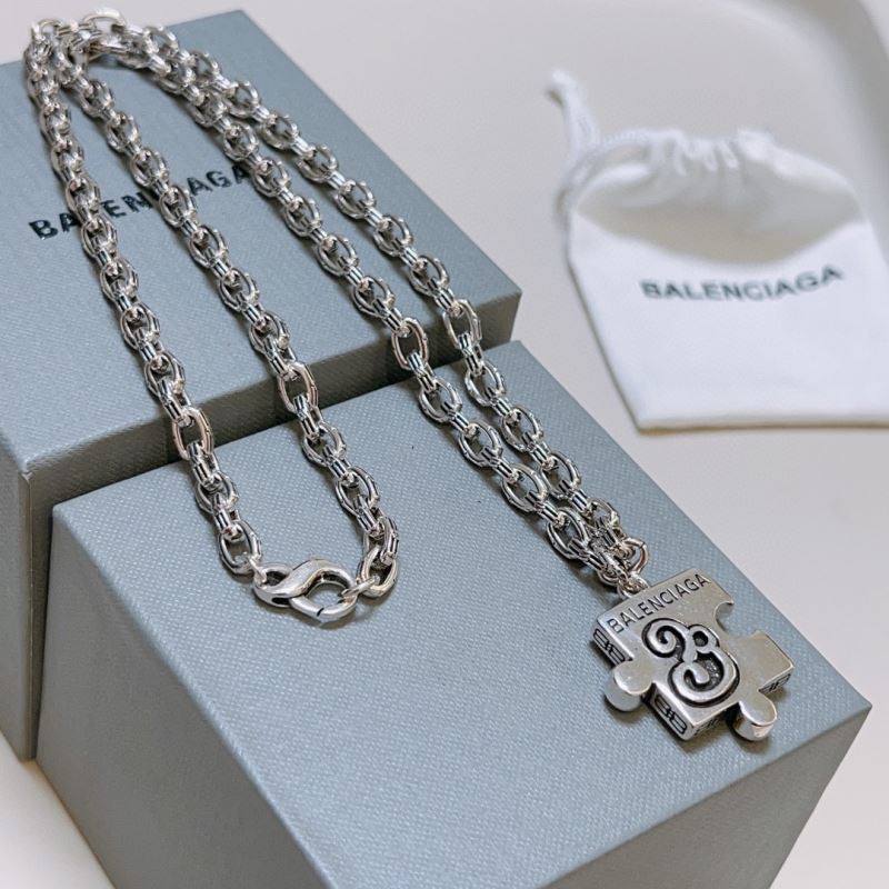 Balenciaga Necklaces - Click Image to Close